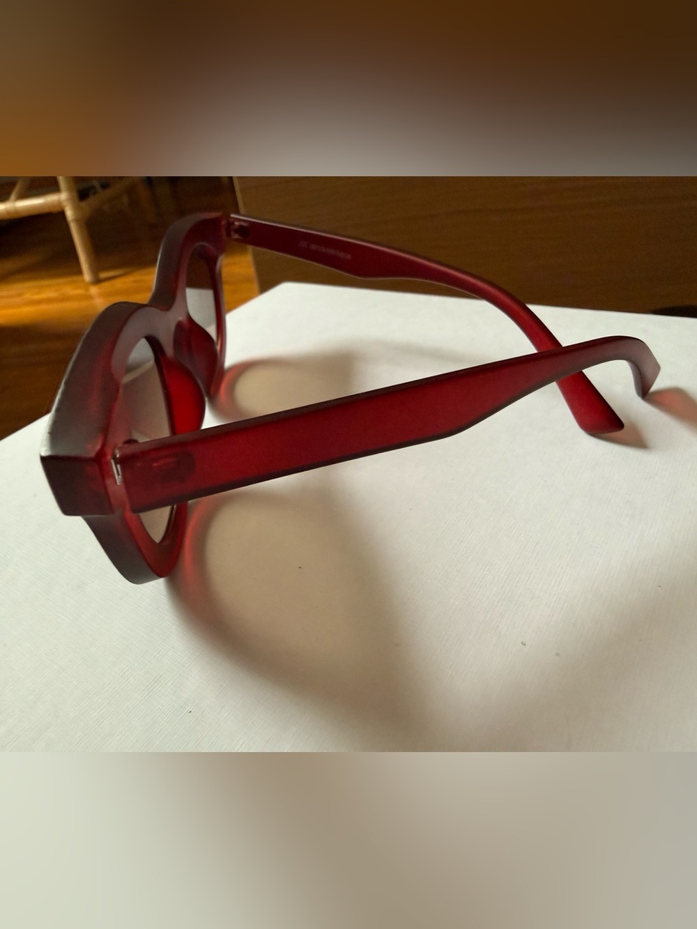 Mango Red Round-Edge Women's Sunglasses - Picture 2 of 3